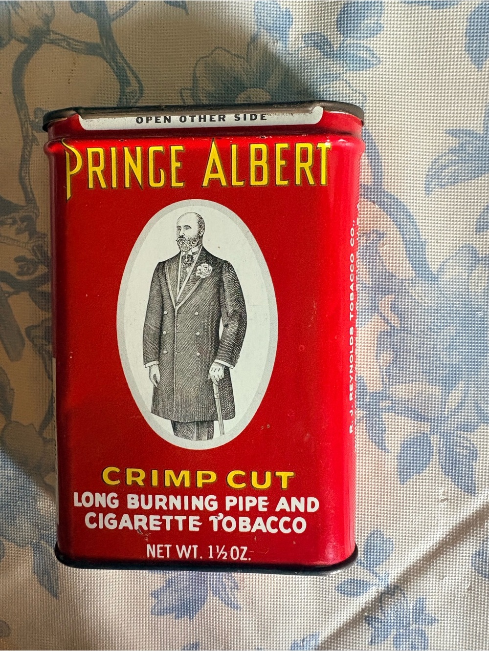 Men’s Crimp Cut Tobacco Tin - Red